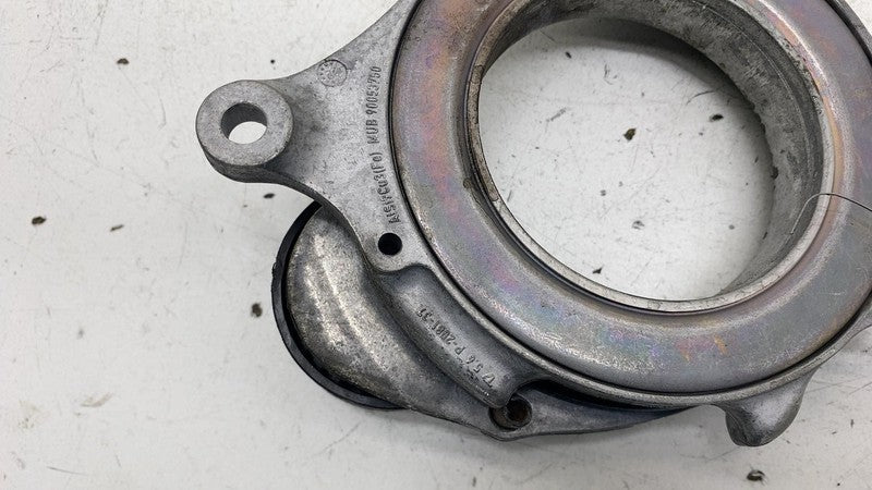 ⭕2017-2020 BMW 540i Engine Motor Belt Tensioner Pulley Carrier Assembl