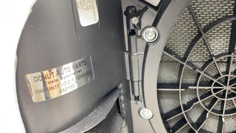 PT00001166 ⭕ 2022-2024 Rivian R1T R1S Front Right Door Trim Panel RH Ocean Coast PT00001166