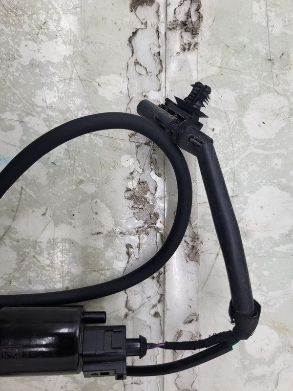 111016400B ⭕ 17-23 Model 3 Y Windshield Screen Wiper Washer Motor w/ Harness 1110164-00-B