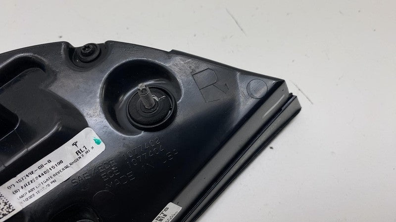 ⭕ 2017-2023 Model 3 Rear Right Inner Taillight LED Tail Lamp 3-Pin 107