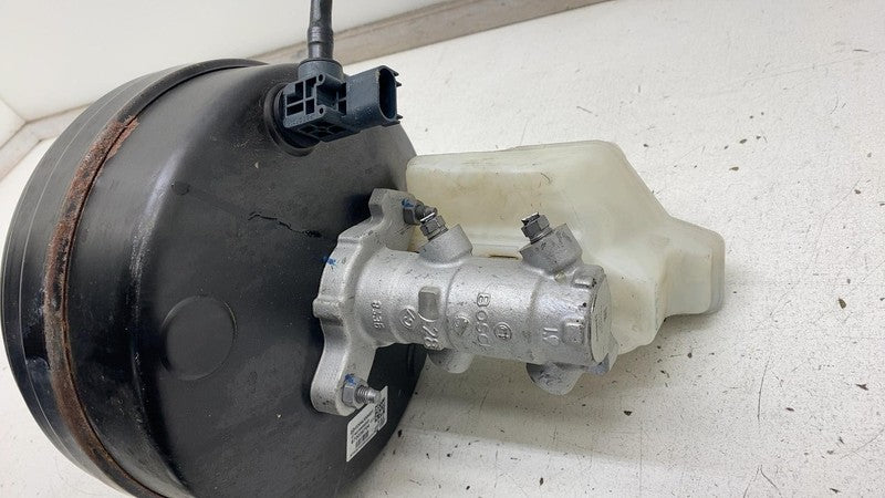 ⭕ 2017-2020 Levante Brake Master Cylinder Power Booster & Reservoir 67