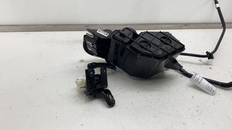 G26B151111N ⭕ 2017-2020 Levante Charcoal Canister Fuel Evaporator Master Cylinder 6700332860