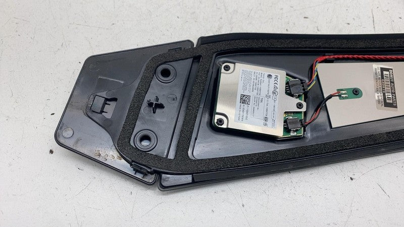 1100437-00-E ⭕ 2017-2023 Tesla Model 3 Left B-Pillar Applique Glass Trim Molding 1100437-00-E