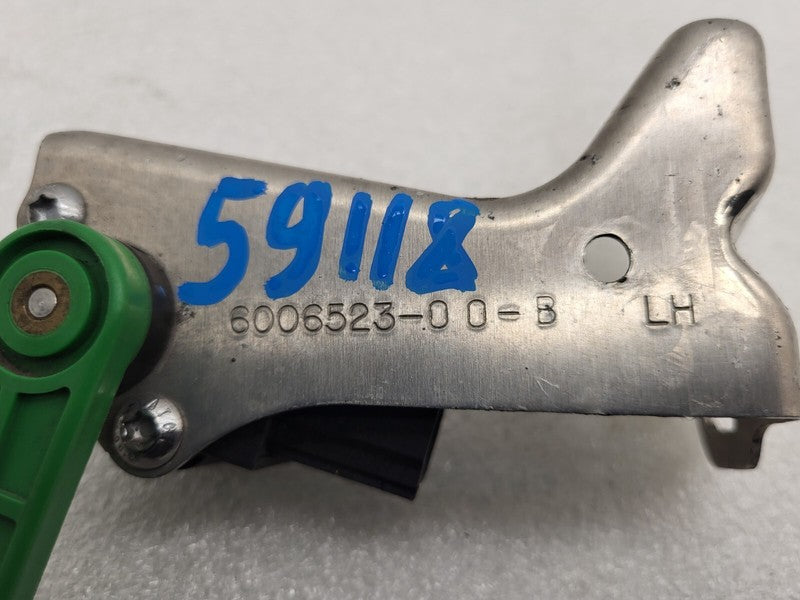 100417300A ⭕ 12-15 Tesla Model S Rear Left Air Suspension Ride Height Sensor 1004173-00-A