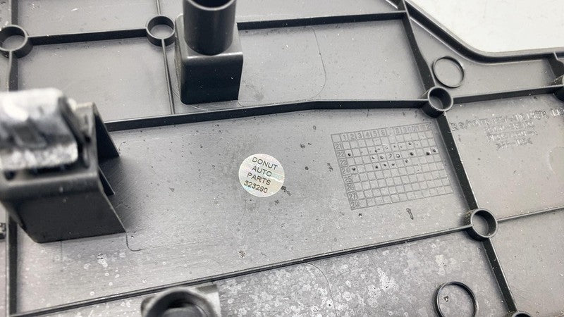 PT00573601 A ⭕ 25 Rivian R1S Rear Driver Side 2nd Row Inner Seat Trim Cover Left PT00573601-A