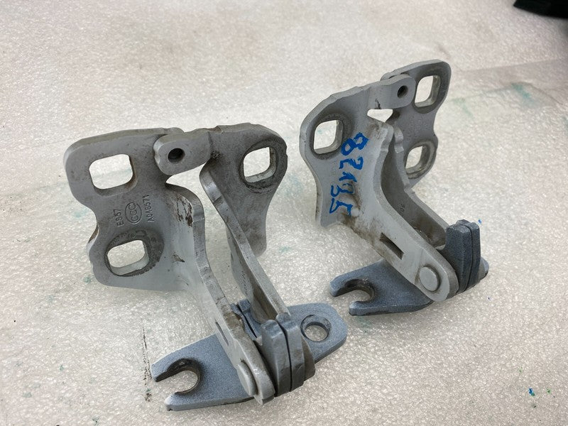 ⭕ 2017-2023 Tesla Model 3 Front Right PAIR of Upper & Lower Door Hinge Assembly