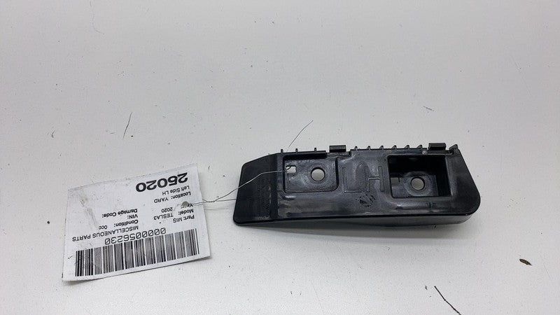 1083992 00 D 2017-2023 Tesla Model 3 Rear Driver Side Taillight Tail Lamp Mount Bracket Left