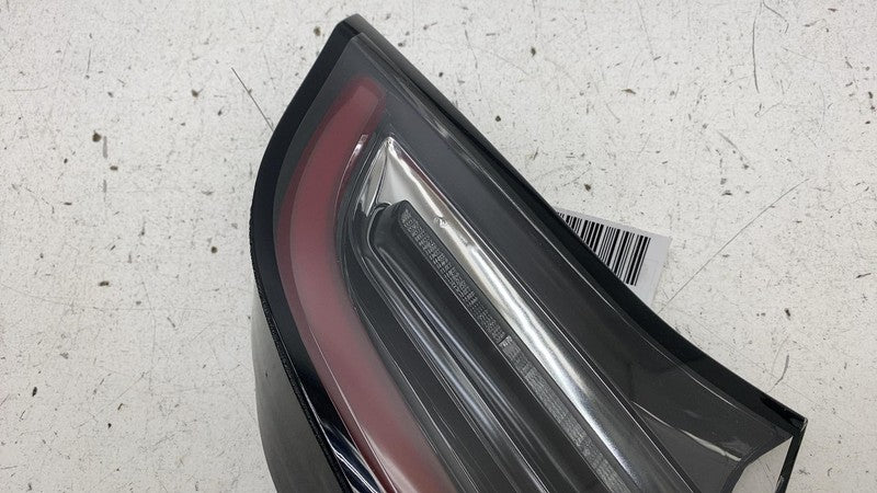 1077401 ⭕ 2017-2023 Model 3 Rear Left Inner Taillight LED Tail Lamp 3-Pin 1077401-00-E