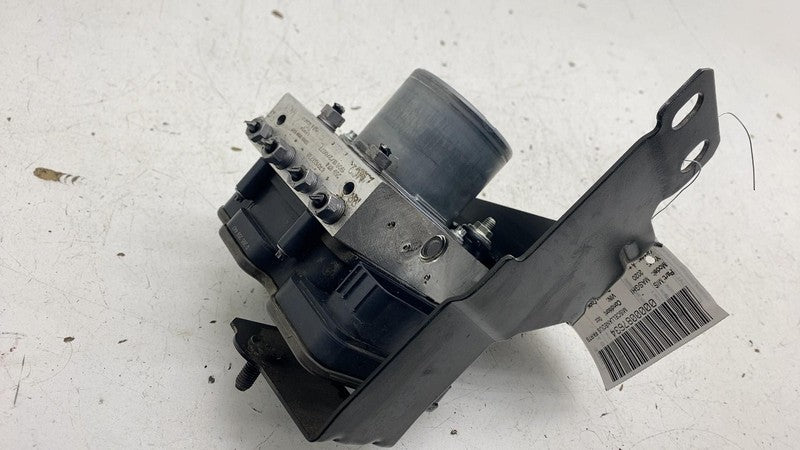 6701037380 ⭕ 14-20 Maserati Ghibli 3.0L ABS Anti Lock Brake Pump Module & Bracket 670103738