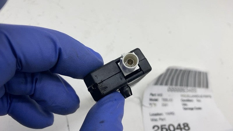 ⭕ 17-23 Tesla Model 3 Y Infotainment Antenna Amplifier AMP Radio FM 10