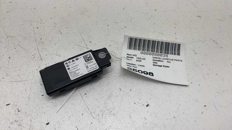 178058000C ⭕ 24-25 Tesla Model 3 M3 Interior End Point Module Booster Assembly 1780580-00-C