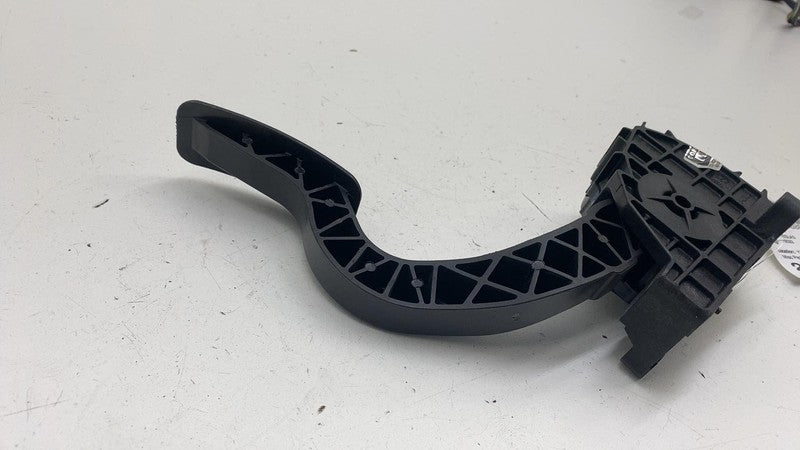 ⭕ 2017-2023 Tesla Model 3 Front Accelerator Gas Pedal Throttle Sensor 