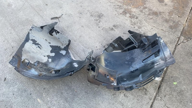 A 166 884 11 22 2016-2019 Mercedes-Benz GLE350 Front Inner Fender Liner Splash Guard Shield Left