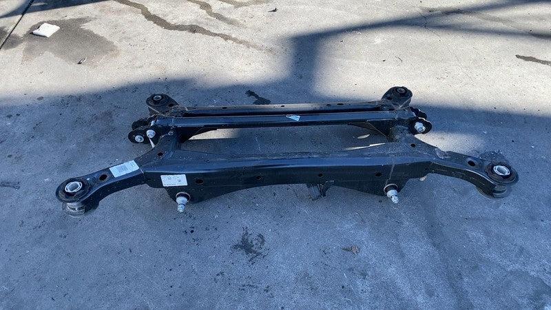 20226516150 2017-2024 Chrysler Pacifica Rear Undercarriage Subframe Crossmember Cradle FWD