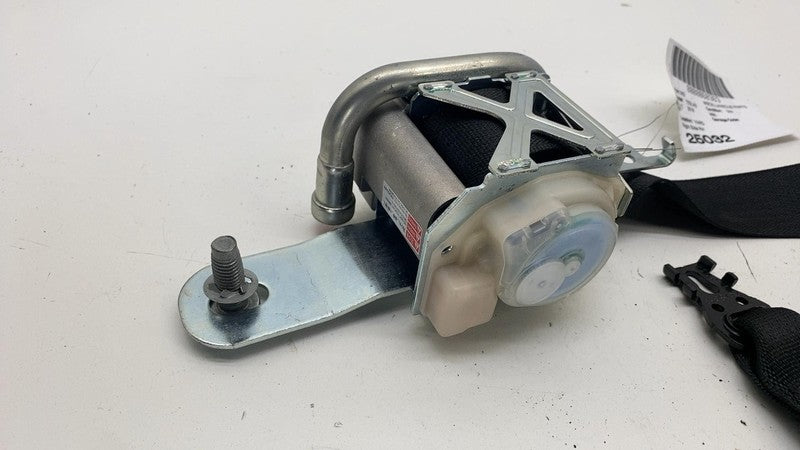 ⭕ 2016-2020 Tesla Model S Front Right 1st Row Seat Belt & Retractor 10