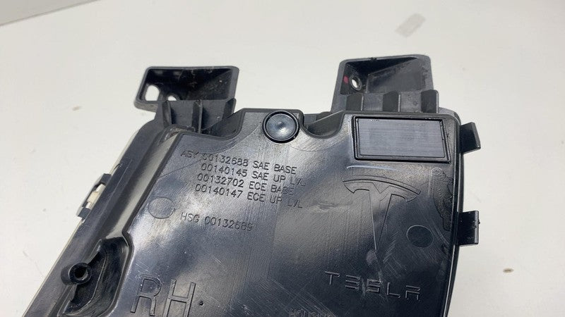 ⭕ 12-20 Model S Front Passenger Side Fog Light Cornering Lamp Right 10