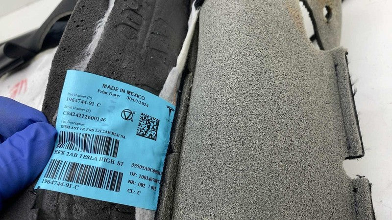1699953-00-C ⭕ 24-25 Model 3 M3 Front Left or Right First Row Seatback Soft Trim 1964744-91-C