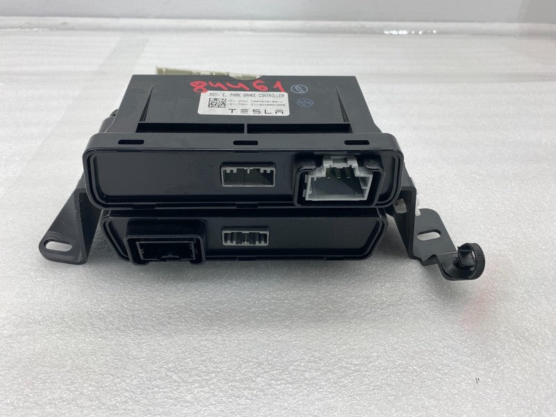 100761800J 16-20 Model S ECU Park Assist + Park Brake Control Module & Bracket 1007511-00-A