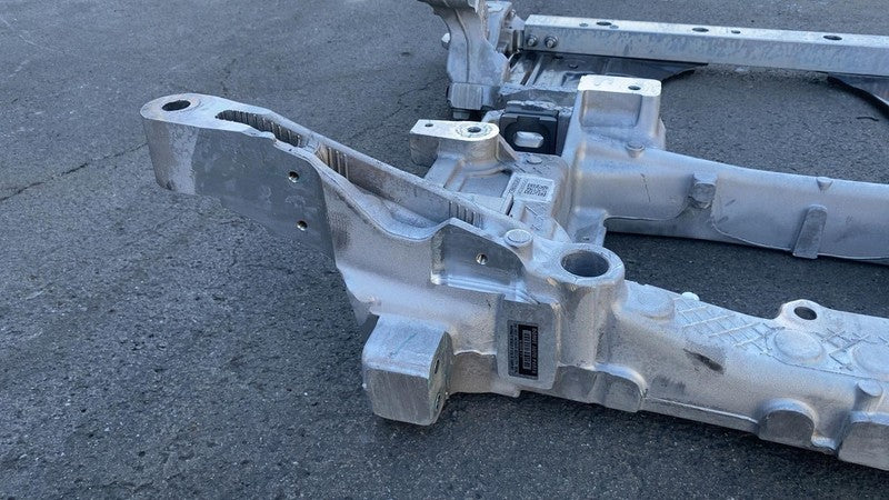 PT00613517-G ⭕ 2025 Rivian R1S Front Subframe Crossmember Undercarriage K-Frame PT00613517-G