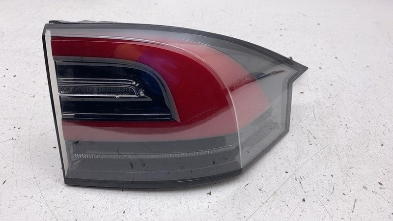1034333-00-A 2016-2020 Tesla Model X Rear Passenger Side Taillight LED Outer Tail Lamp Right