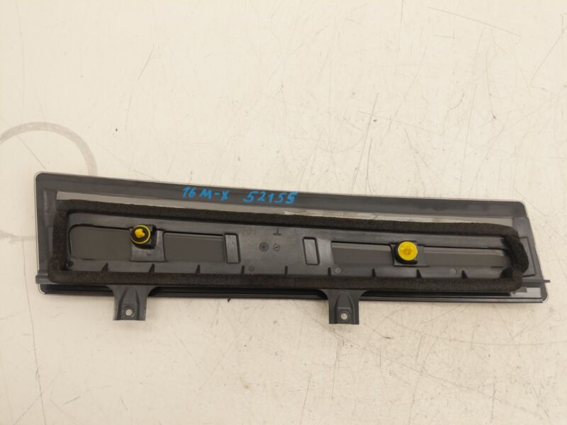 1041358 00 C ⭕ 16-20 Model X Rear Right Exterior C-Pillar Applique Glass Trim RH 1041358-00-C