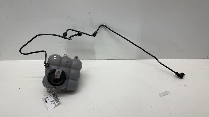 4M0121403 ⭕2024 Porsche Cayenne Coolant Reservoir Expansion Tank  w/ Hose Line 4M0121405AG