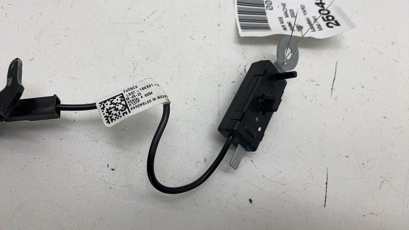 LB5T-18K891 ⭕ 2021-2024 Ford Mustang Mach-E Antenna Amplifier Isolator Booster LB5T-18K891