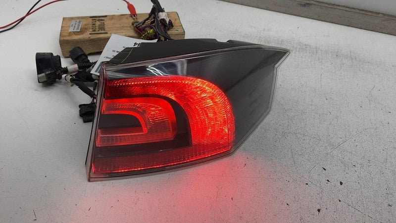 6005919-00-C 2012-2020 Tesla Model S Rear Passenger Side Taillight LED Outer Tail Lamp Right