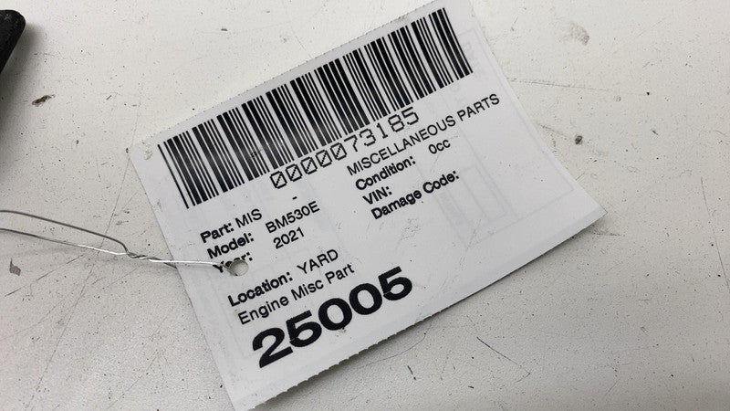 864797905 ⭕2021-2023 BMW 530e Engine Air Intake Manifold Bracket Support Holder 8647979-05