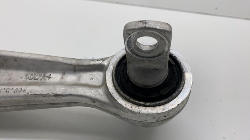 104434100D 17-23 Tesla Model 3 Y Front Right Lower Control Arm Lateral Link RH 1044341-00-D