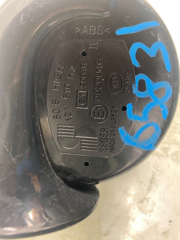 E1 0020046 ⭕2012-2020 Tesla Model S Seger High Pitch Tone Horn 12V 510 Hertz w/ Bracket OEM