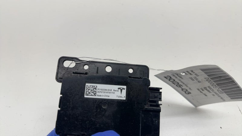 ⭕ 17-23 Tesla Model 3 Y Center Console USB/AUX Hub Control Module 1522