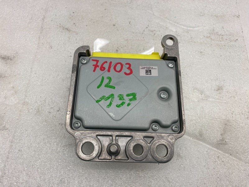 98820 1MA0C ⭕ 11-19 Infiniti M37 M56 M35h Q70 Under Console Control Unit Module 98820-1MA0C