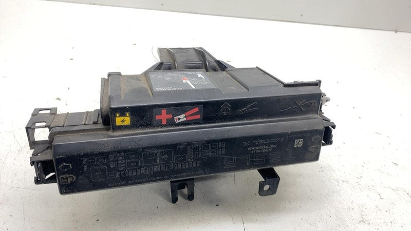 ⭕16-20 Model X Front Trunk Frunk Engine Bay Under Hood Fuse Box 12V 10