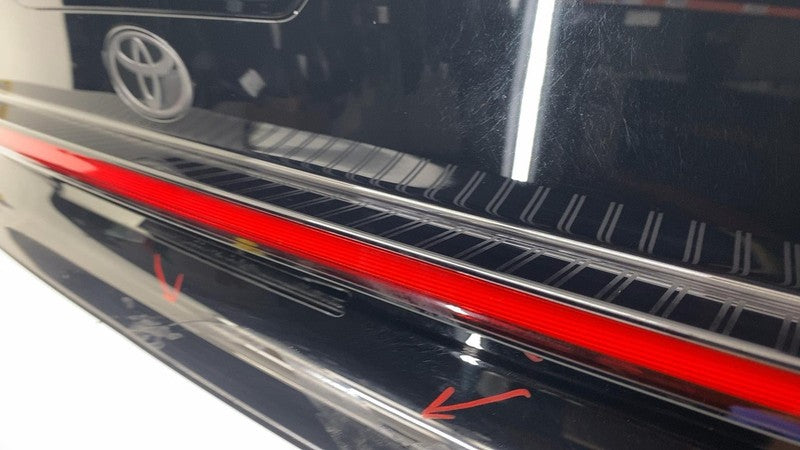 ⭕ 2023 2024 Toyota Prius Tailgate Liftgate Back Door Center Tail Light Lamp Bar