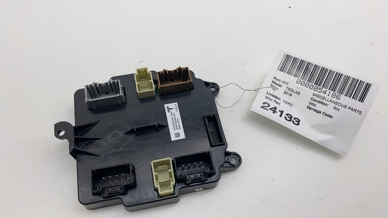 106205600D 2016-2024 Tesla Model X Rear Falcon Controller Door Control Module Assembly OEM