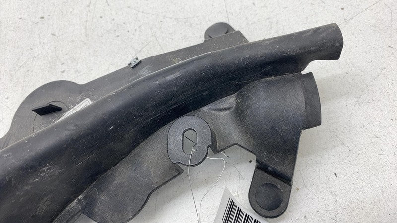 ⭕ 2018 2019 BMW 530e Front Right Engine Compartment Rubber Gasket Flap