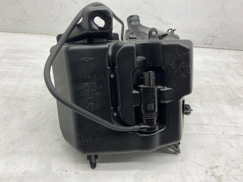 ⭕ 20-24 Model Y MY Windshield Washer Fluid Tank Reservoir & Motor 1490