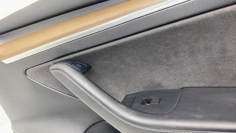⭕ 2021-2023 Tesla Model 3 Front Right Interior Door Panel Trim Card 15