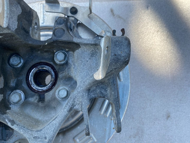 107216000A ⭕ 16-20 Model S X Rear Left Spindle Knuckle Wheel Hub & Dust Shield 1072160-00-A