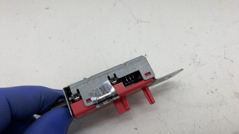 LB5T-18C847-AC ⭕2021-2024 Ford Mustang Mach-E Antenna Amplifier Isolator Booster LB5T-18C847-AC