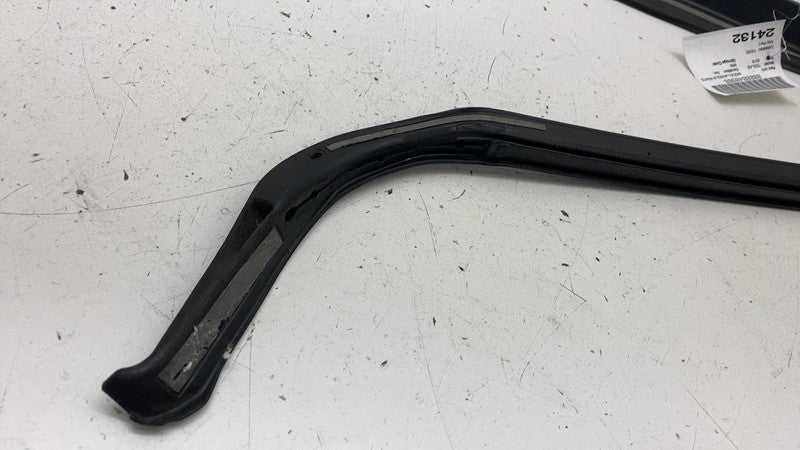 ⭕  2012-2023 Tesla Model S Right Rocker Panel Scuff Plate Molding w/ Rubber Seal