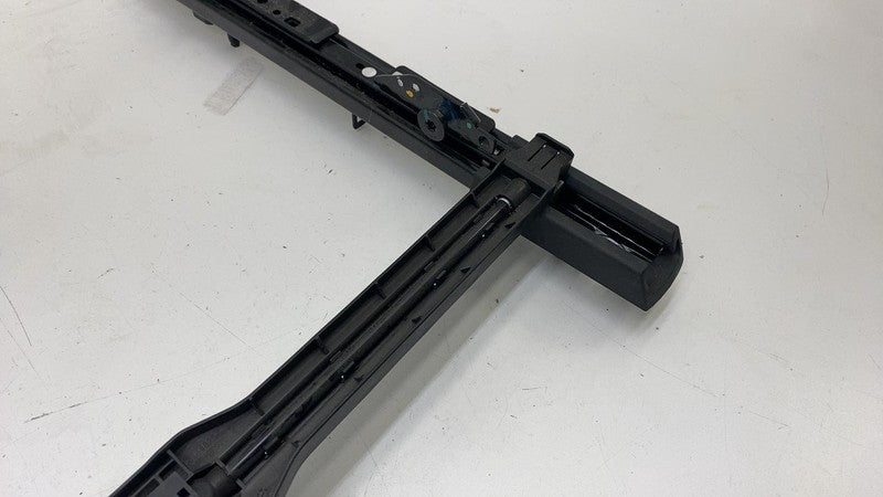 111985300B ⭕ 2017-2023 Model 3 M3 Front 1st Row Seat Adjuster Motor Rail Track 1119853-00-B