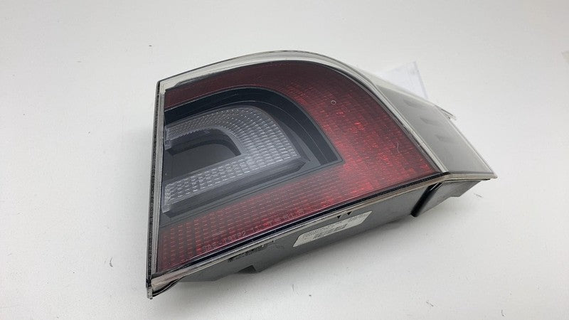 ⭕ 2012-2022 Tesla Model S Rear Taillight LED Outer Tail Lamp Right 600