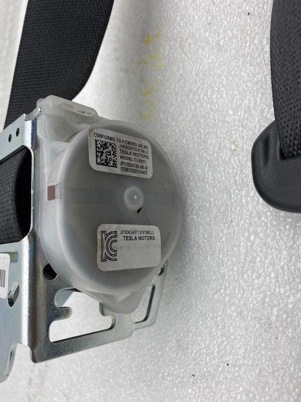 102313605D ⭕ 16-20 Model S MS Rear Left or Right 2nd Row Seat Belt & Retractor 1023136-05-D