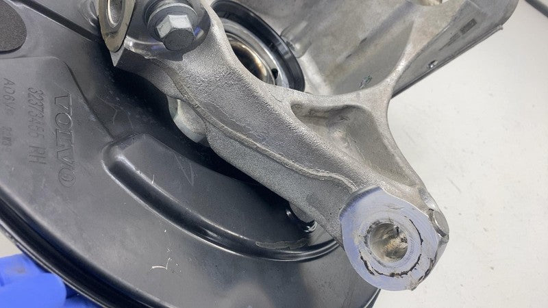 32373455 ⭕21-23 Polestar 2 Front Right Spindle Knuckle w/ Wheel Hub & Shield AWD 31681838