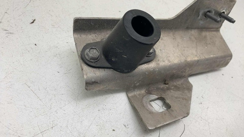 ⭕ 2016-2020 Tesla Model X Front Right Bumper Ankle Catcher Mount Suppo