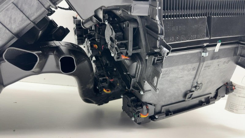 ⭕ 2019-2024 Porsche Cayenne Heater Blower Motor Housing Box Assembly 4