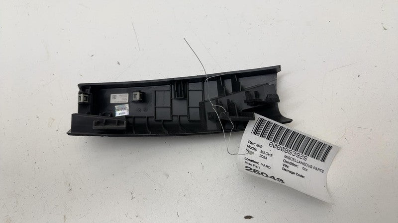 LJ8B-R04292-APIA-01 ⭕ 21-24 Ford Mustang Mach-E Front Right Dashboard Trim Cover LJ8B-R04292-APIA-01