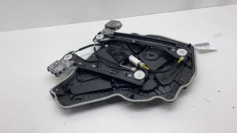 ⭕20-24 Model Y Rear Right Door Window Regulator & Motor w/ Carrier 149